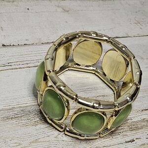 Elegant Gold and Green Bracelet